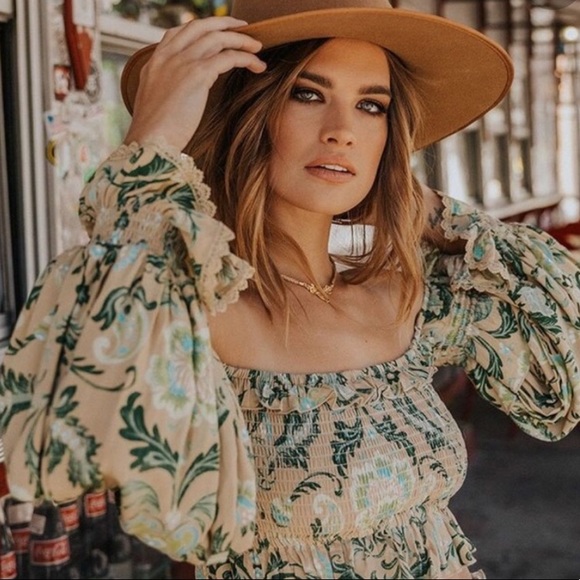 Spell Tops - NWT Spell and the Gypsy Aurora Peasant Top XS
